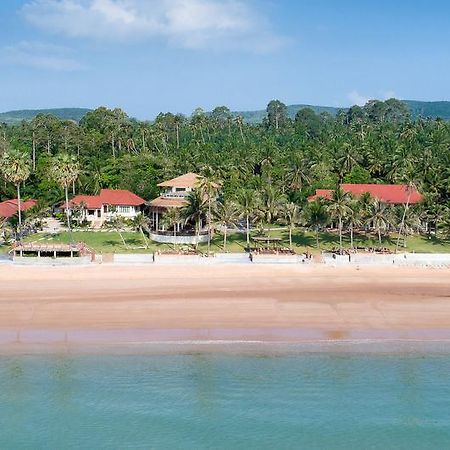 Ban Saithong Beach Resort Bang Saphan Noi Eksteriør billede
