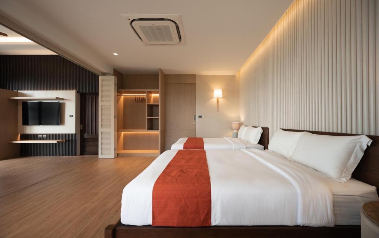 Ban Saithong Beach Resort Bang Saphan Noi Eksteriør billede