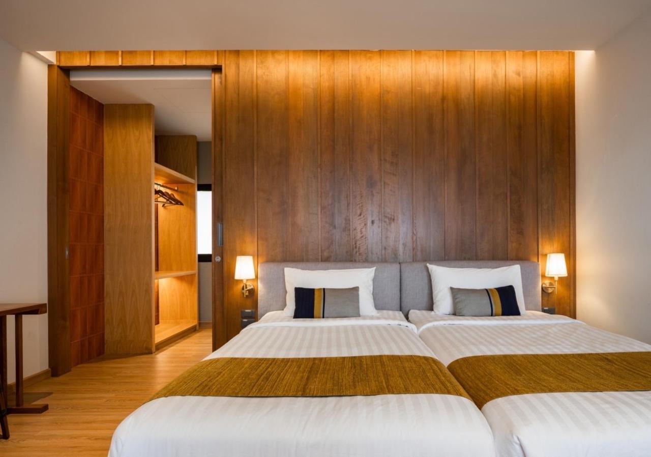 Ban Saithong Beach Resort Bang Saphan Noi Eksteriør billede
