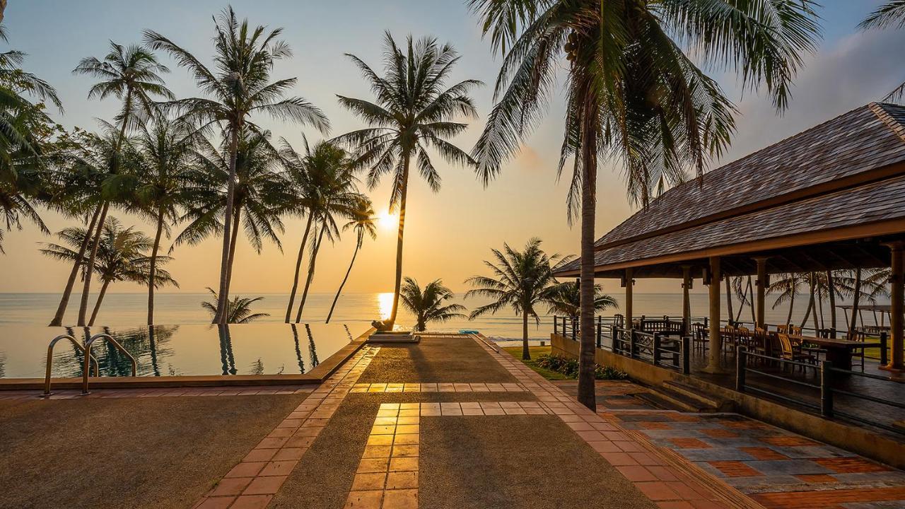 Ban Saithong Beach Resort Bang Saphan Noi Eksteriør billede